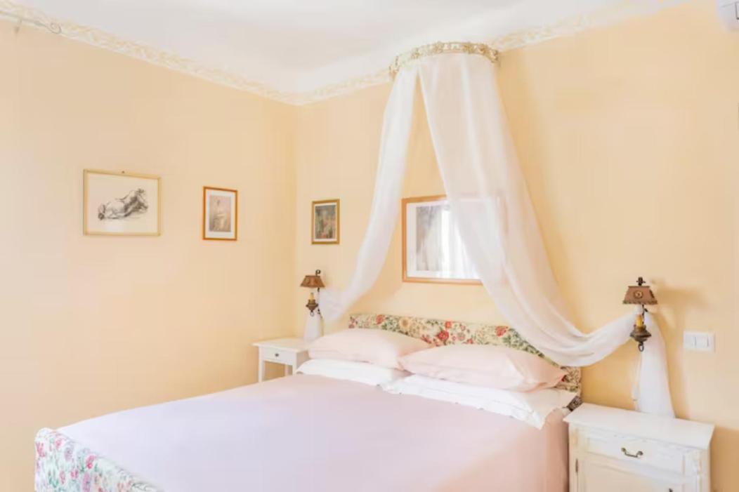 B&B La Finestra Sul Campanile Montecosaro  Buitenkant foto