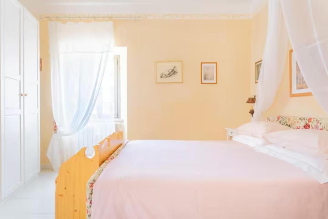 B&B La Finestra Sul Campanile Montecosaro  Buitenkant foto