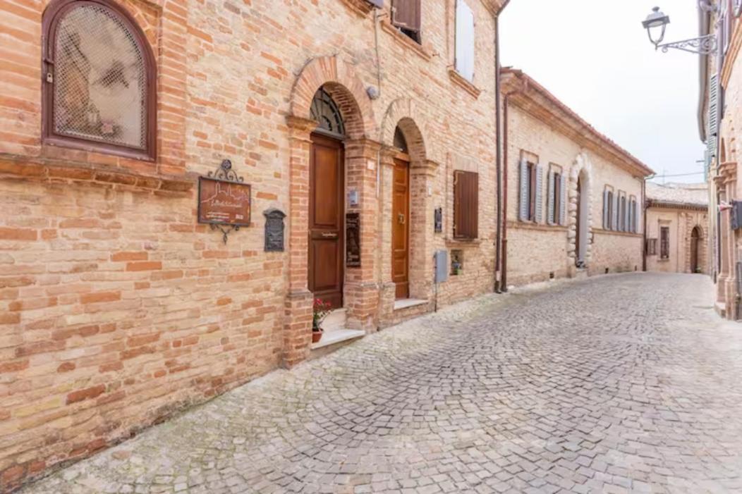 B&B La Finestra Sul Campanile Montecosaro  Buitenkant foto