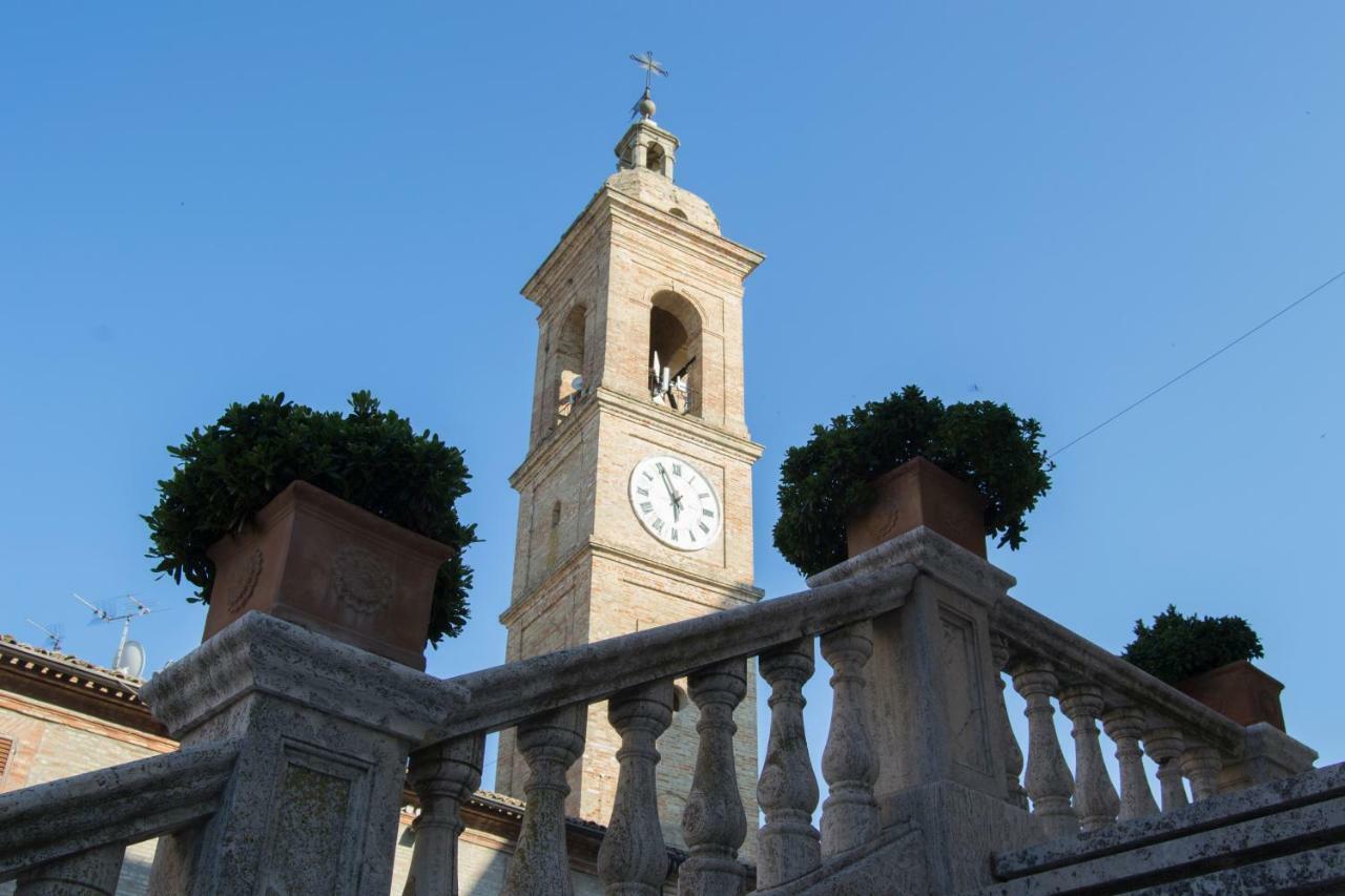 B&B La Finestra Sul Campanile Montecosaro  Buitenkant foto